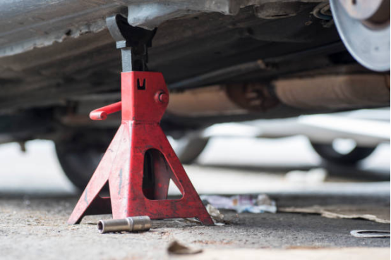 Deconstructing a Home Jack Stand