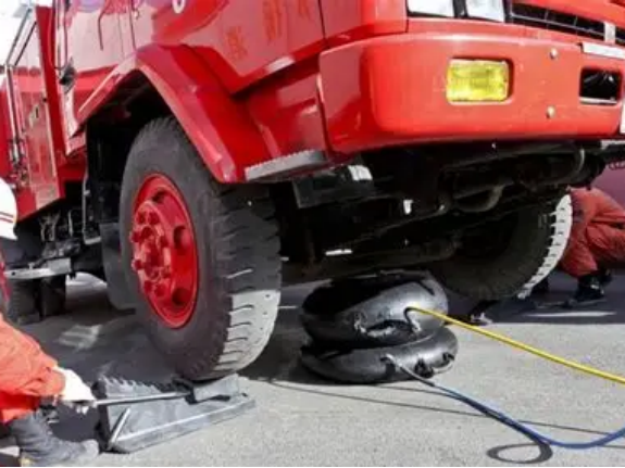Rescue scene: Principles and practical solutions for the safe use of jack stands